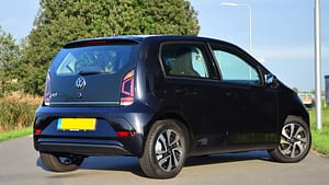 Volkswagen Up! zwart achterkant